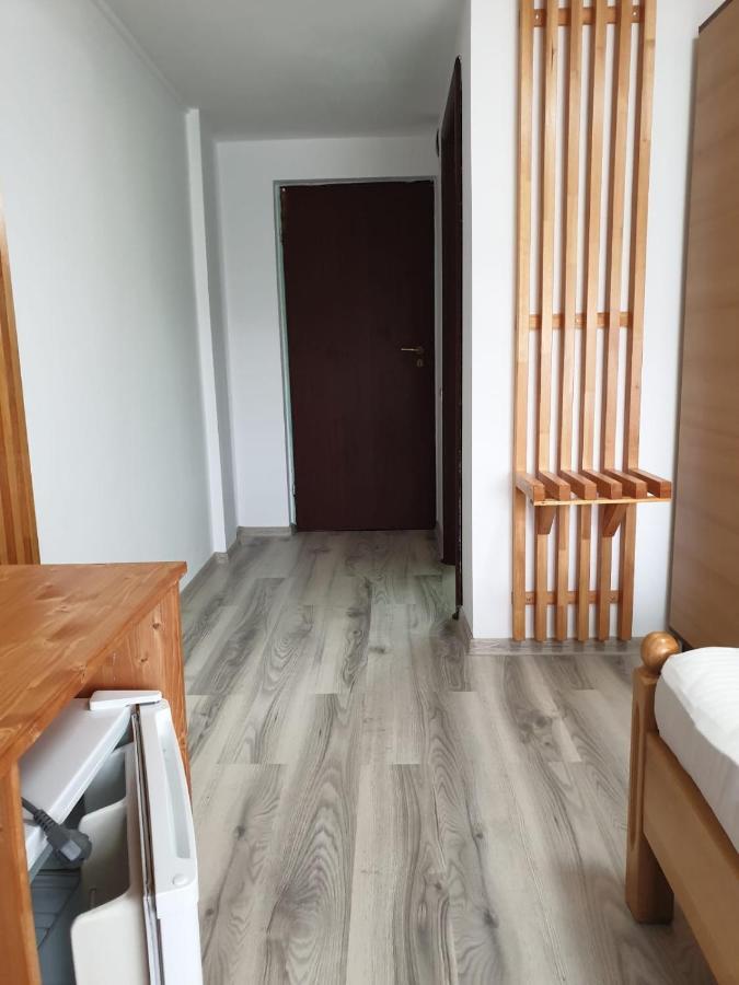 Motel Mesterul Manole Curtea De Arges Ngoại thất bức ảnh