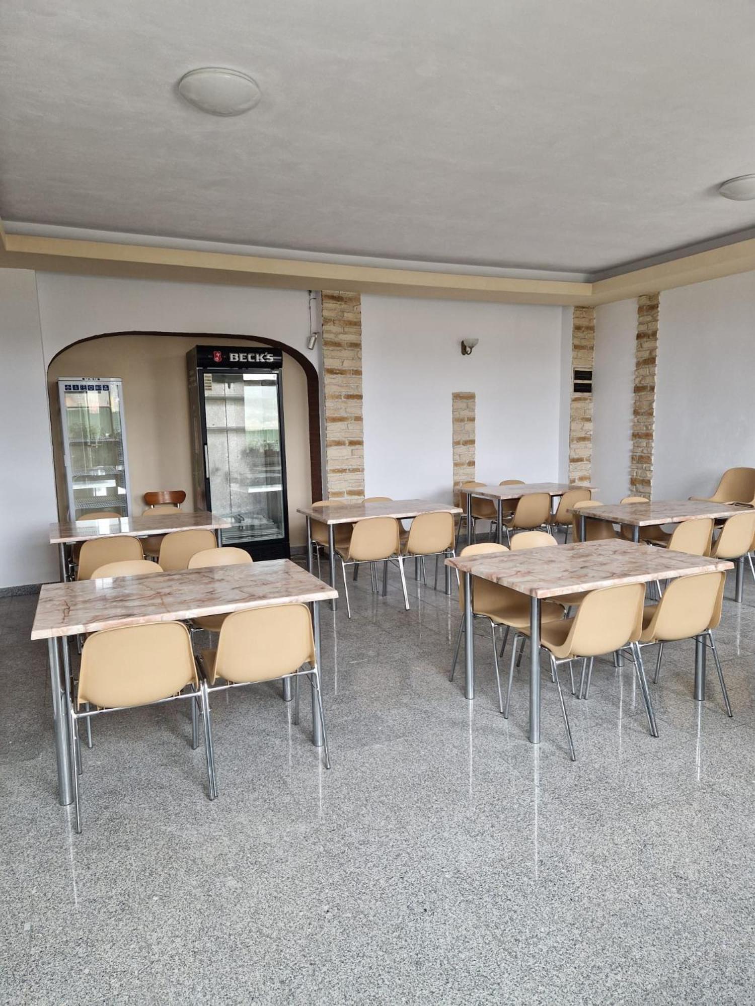 Motel Mesterul Manole Curtea De Arges Ngoại thất bức ảnh