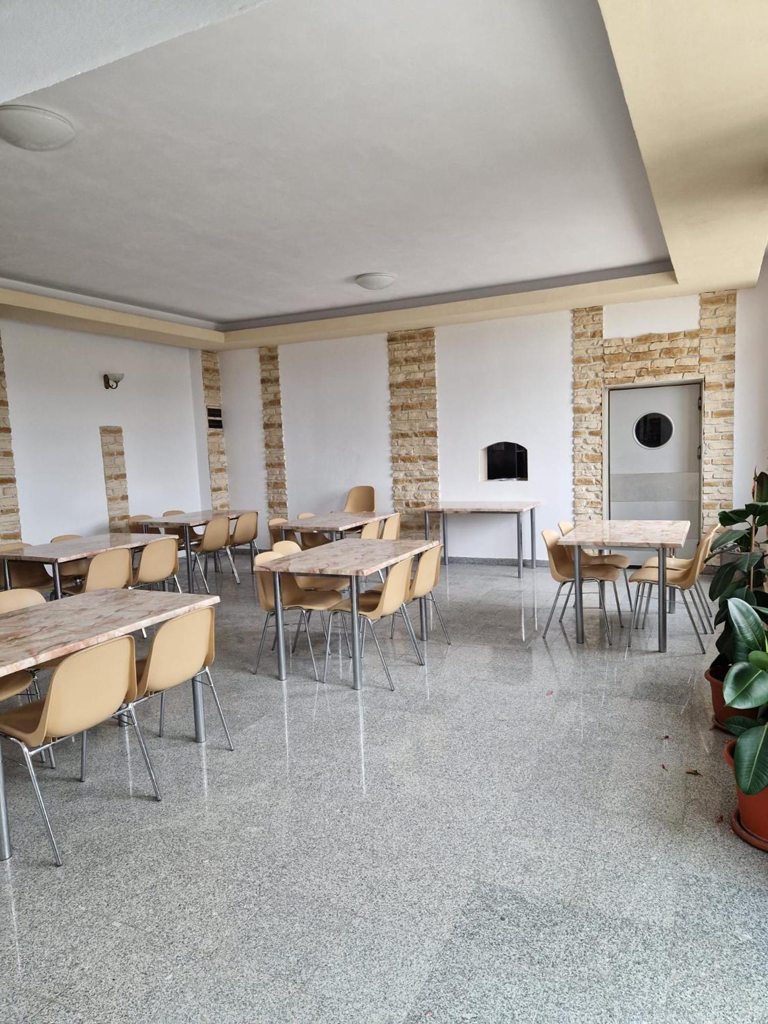 Motel Mesterul Manole Curtea De Arges Ngoại thất bức ảnh